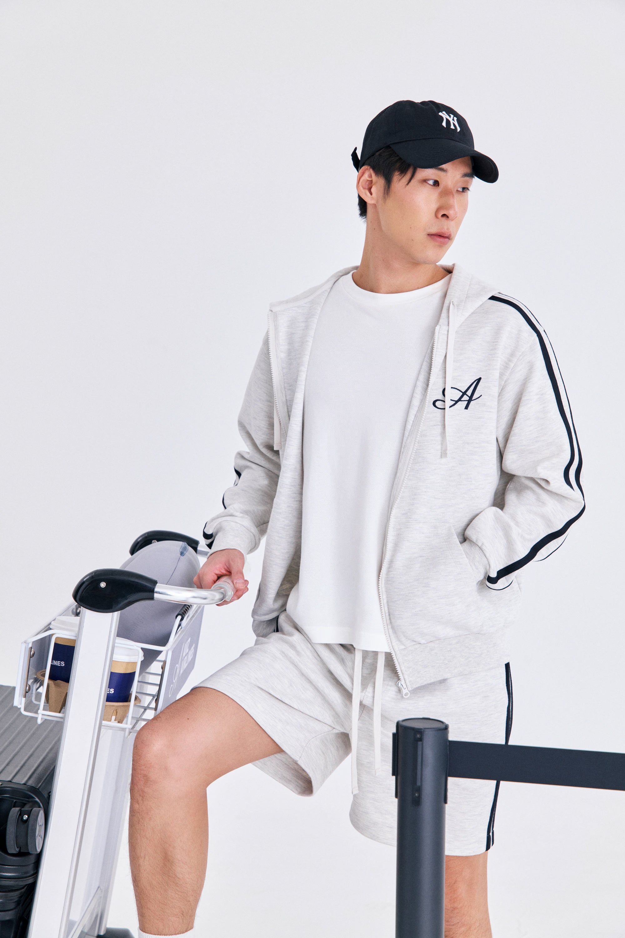 AIIZ Men’s Embroidered Logo Hoodie (Top Dyed Light Grey / S)