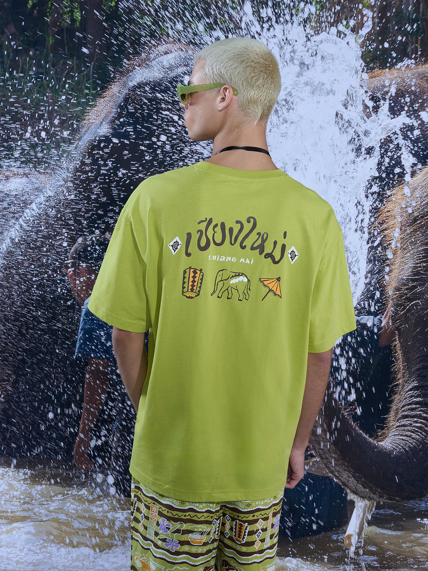 AIIZ Sawasdee Thailand Oversized Graphic T-Shirt
