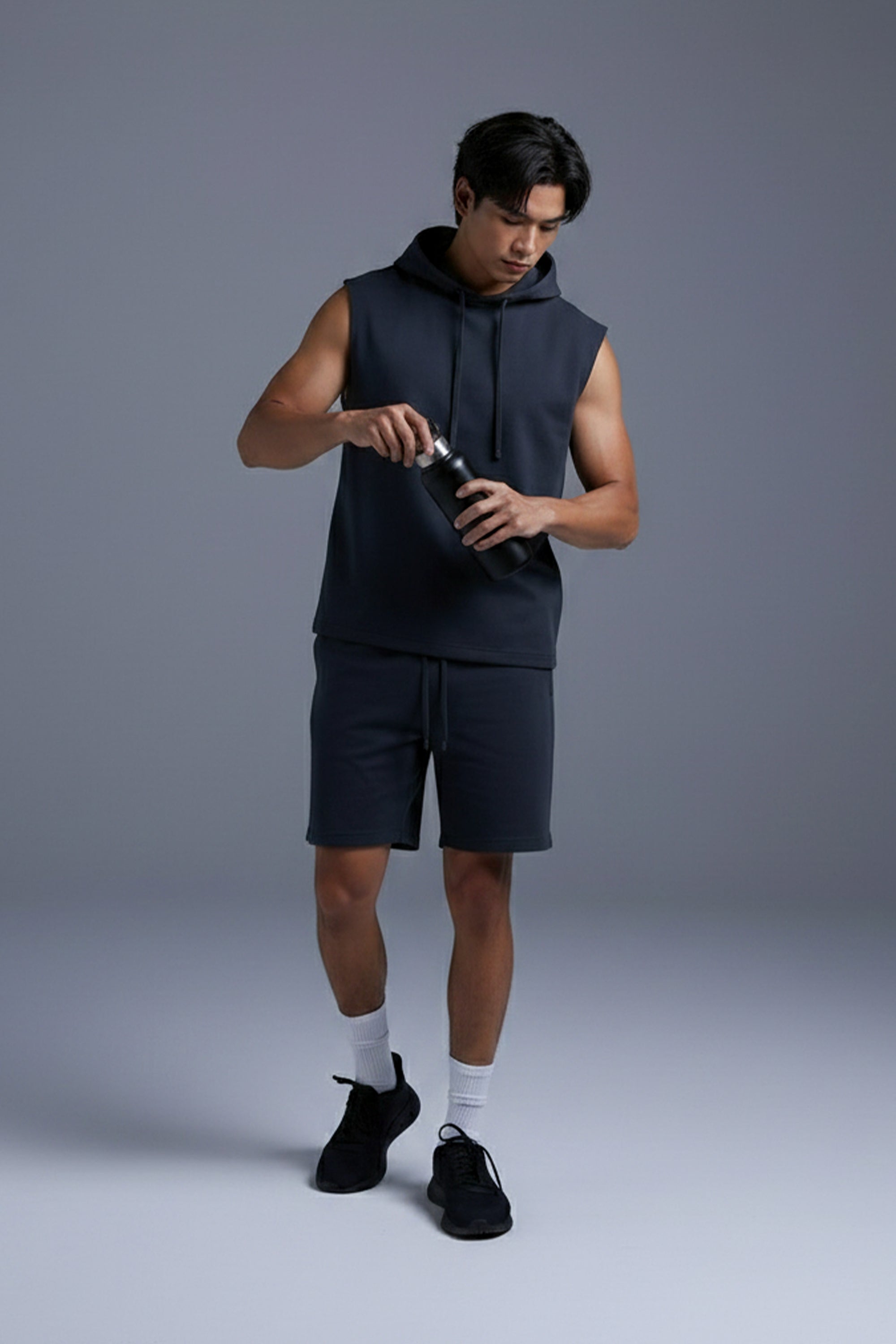 AIIZ Men's Hoodie Vest
