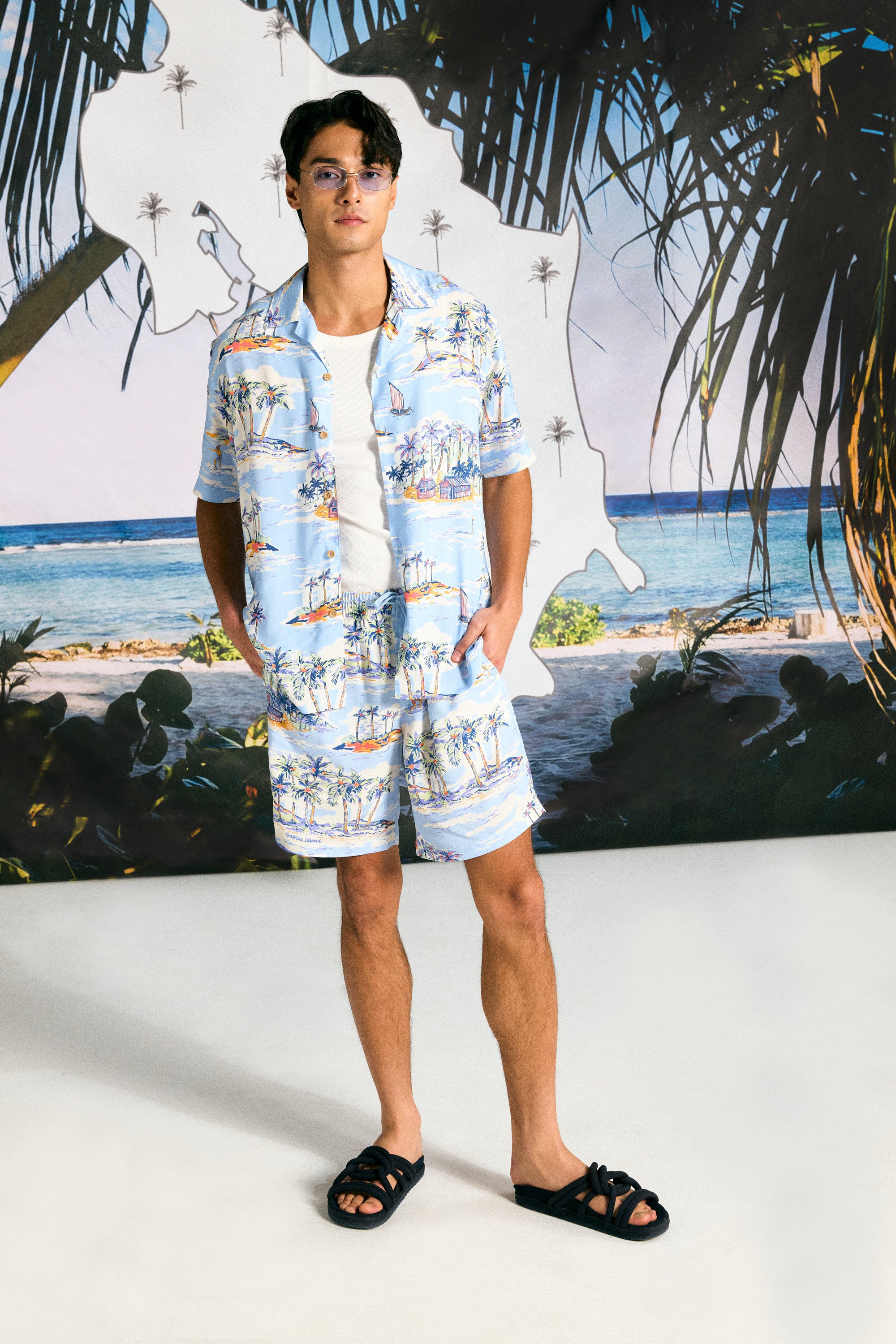 AIIZ Men’s Summer Print Shorts – 100% Rayon (Light Blue / S)