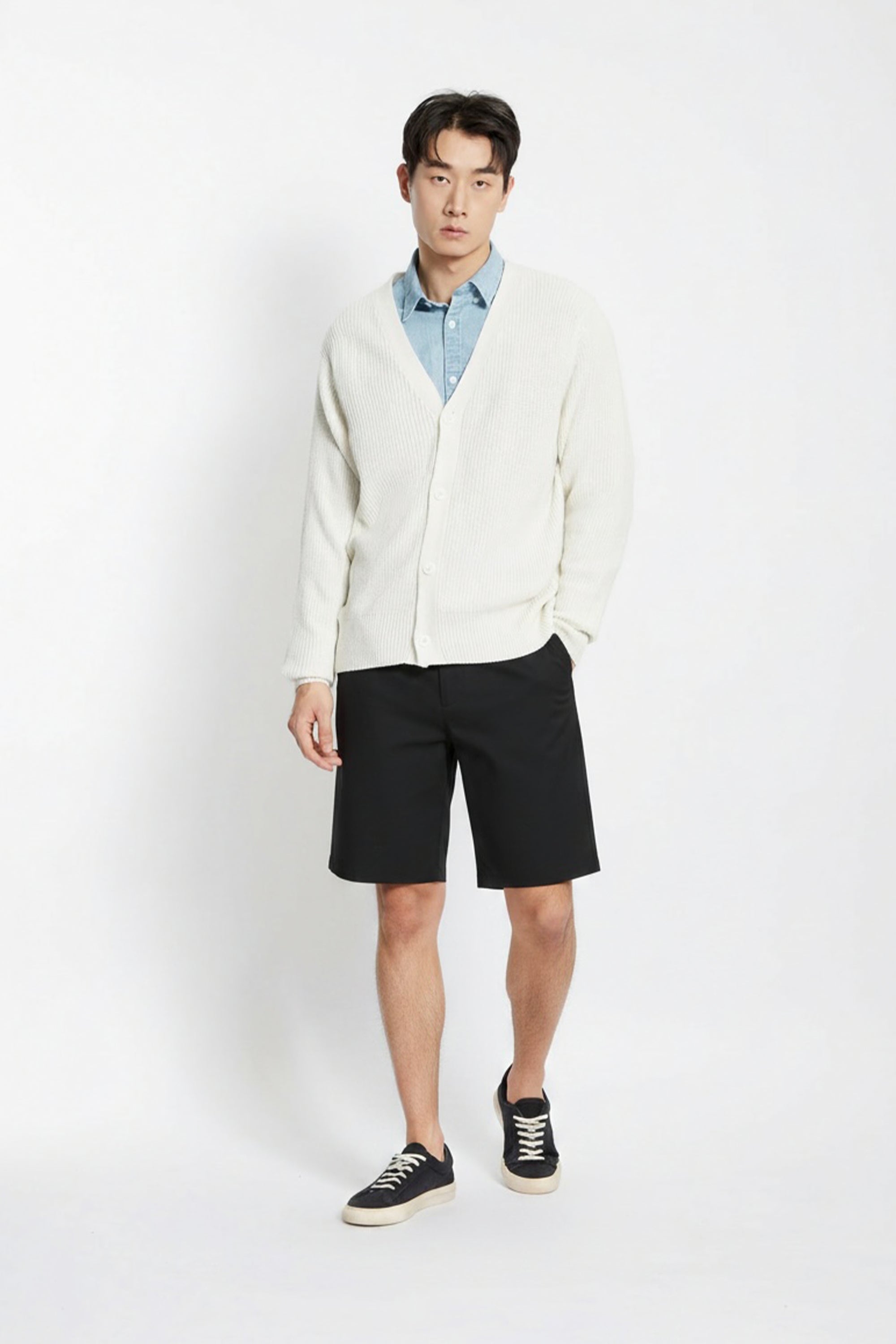 AIIZ Men's Polyester Stretch Chino Shorts (Black / 30)