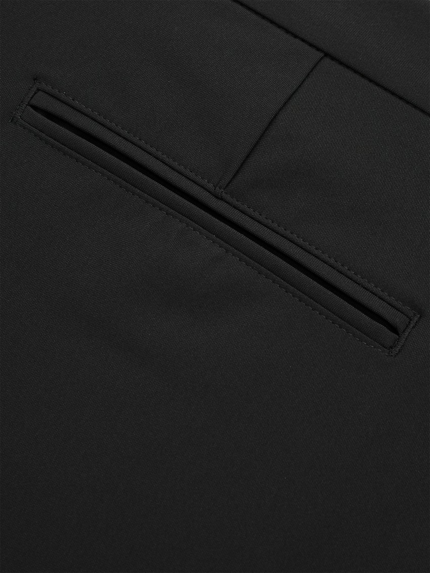 AIIZ Men's Chino Shorts with Elastic Waist