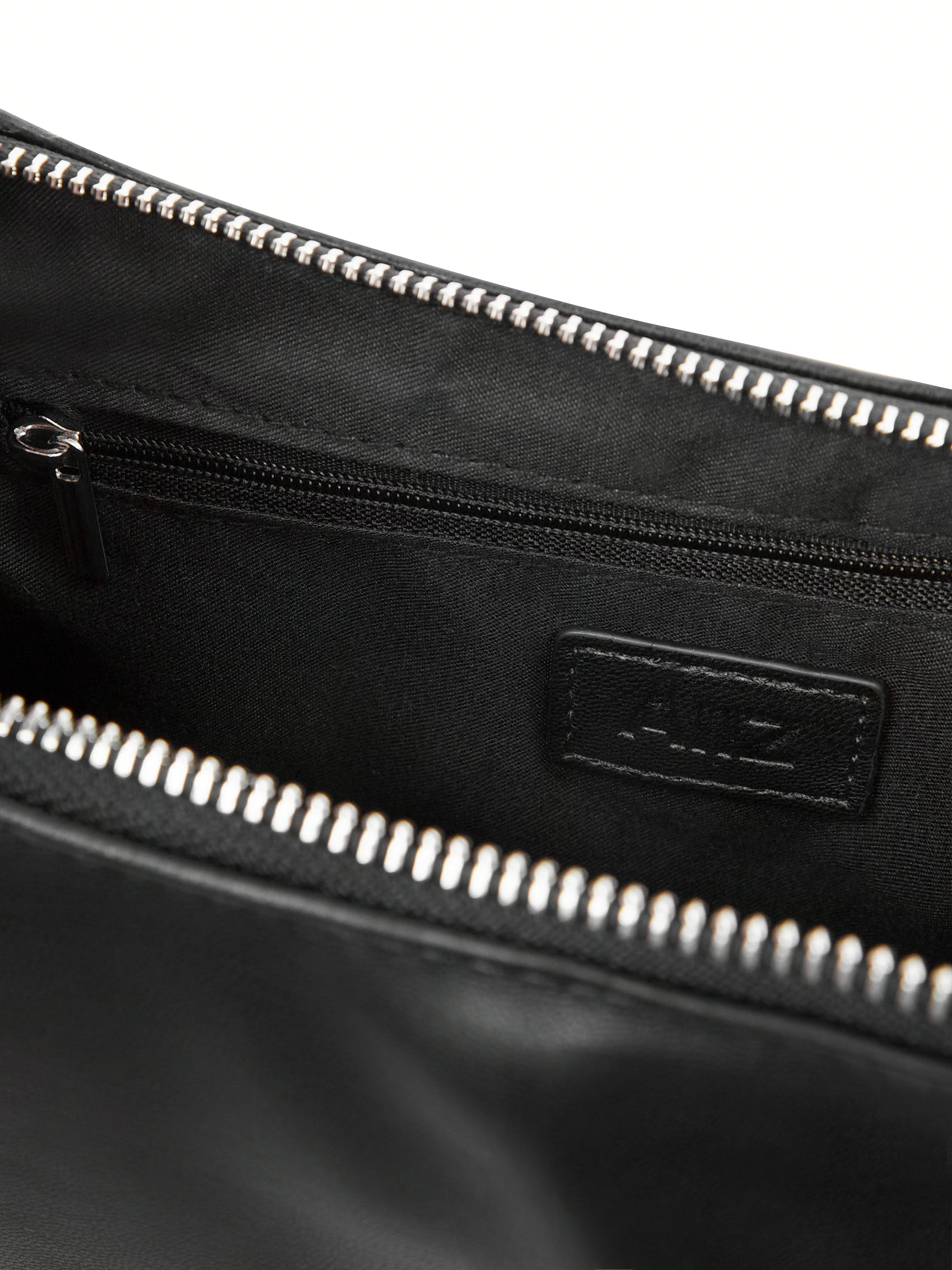 AIIZ Women's Plump Bag
