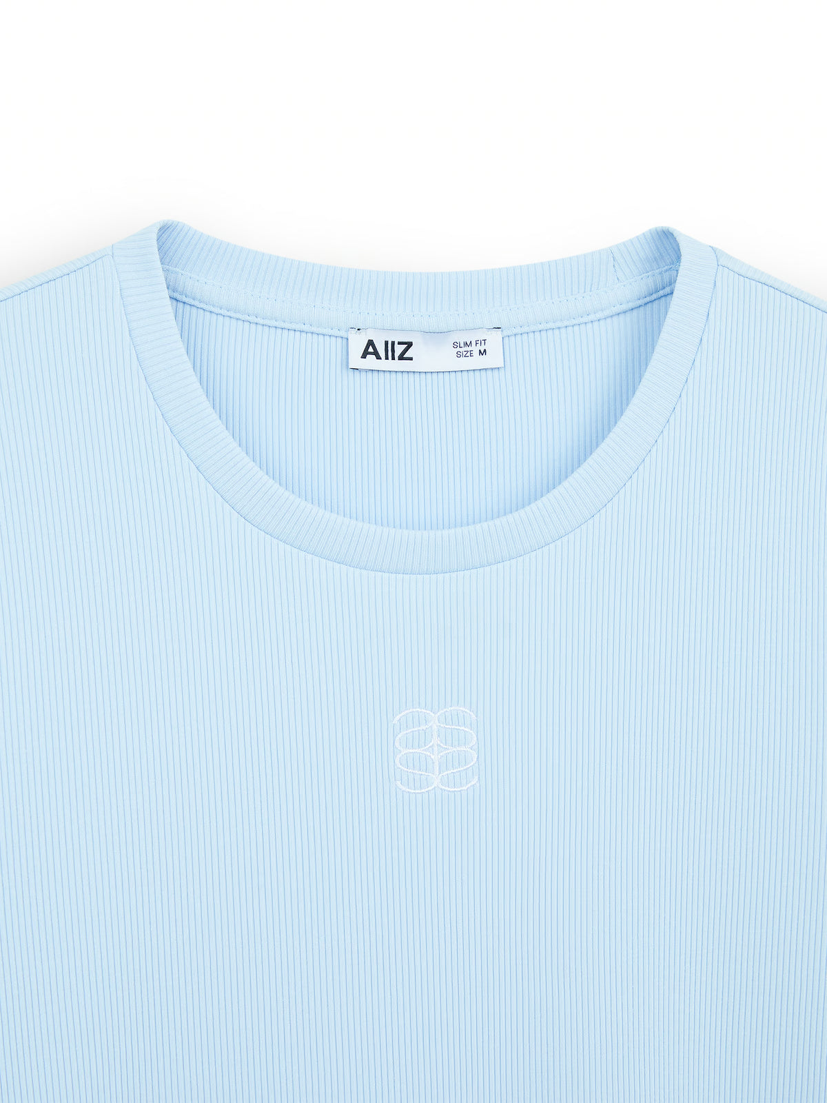 AIIZ Women's Fitted Crop T-Shirt