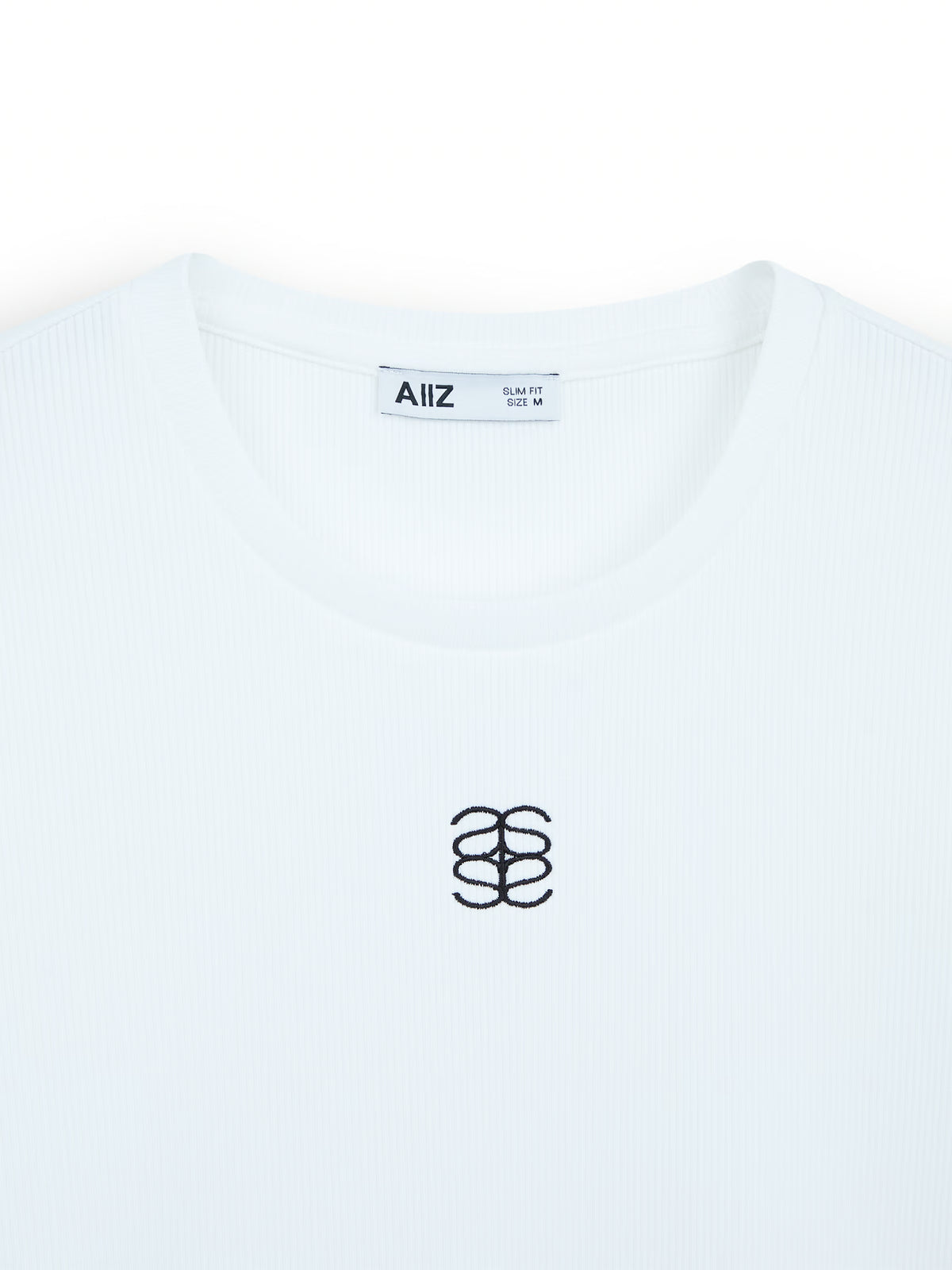 AIIZ Women's Fitted Crop T-Shirt