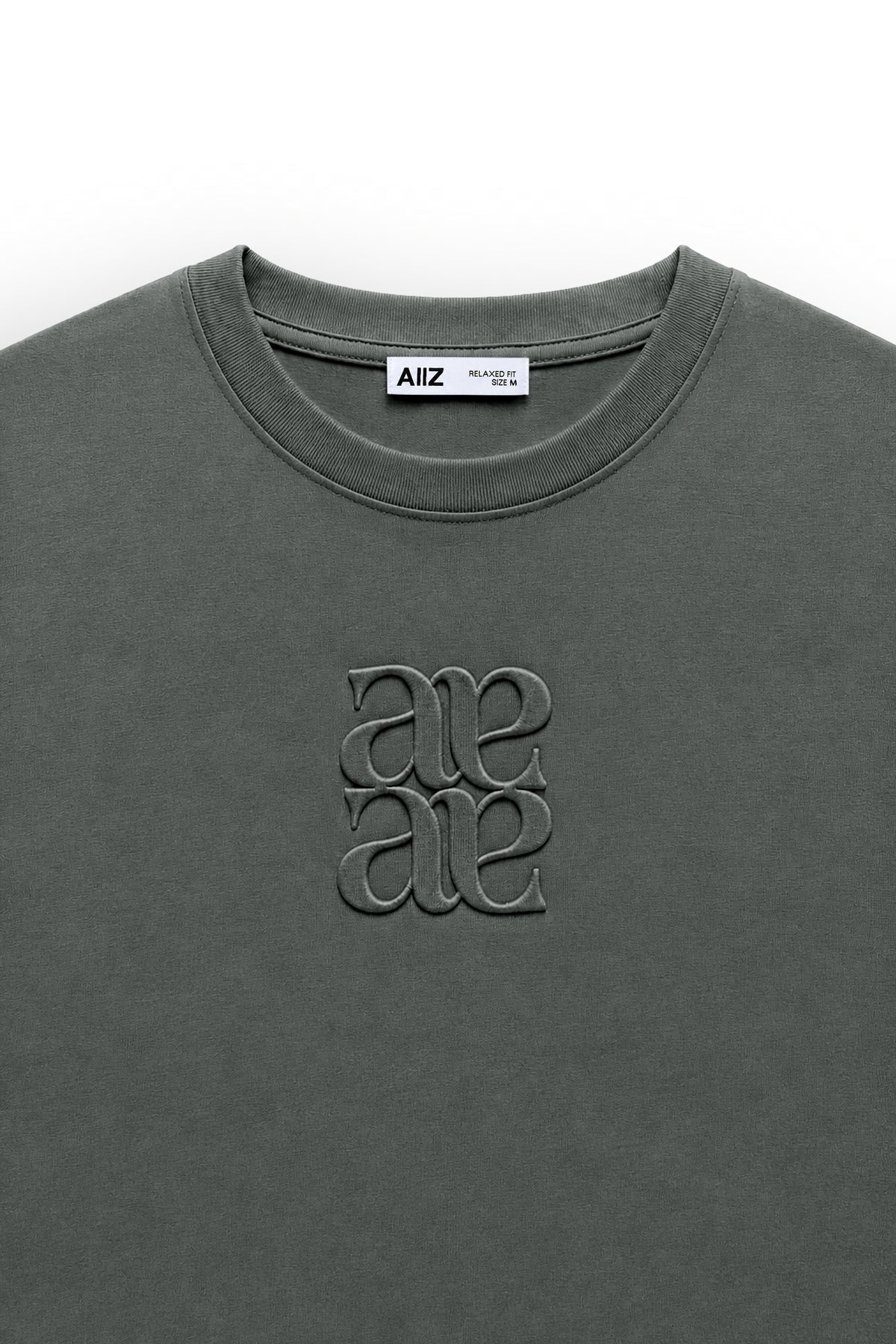 AIIZ Women's Emboss Logo T-Shirt Relaxed Fit