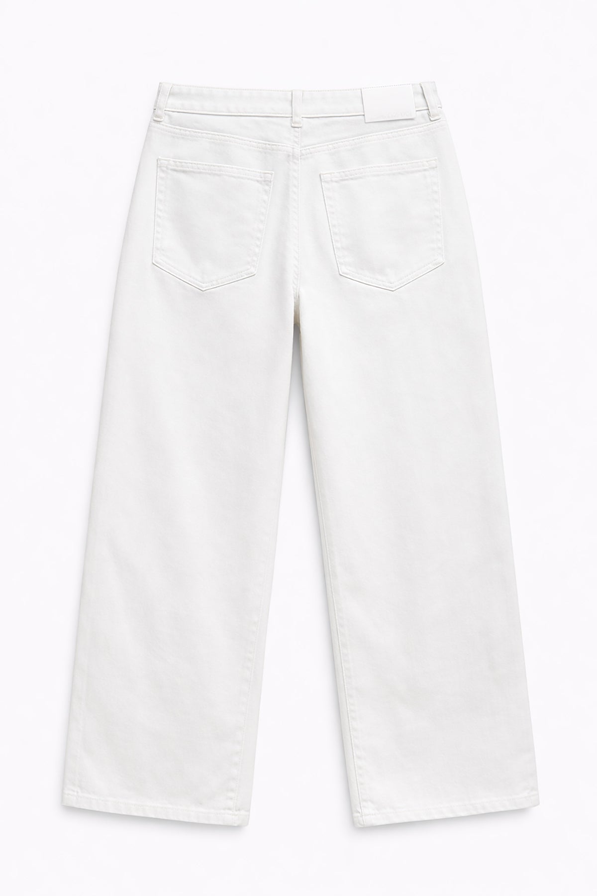AIIZ (a.moment) Baggy Jeans