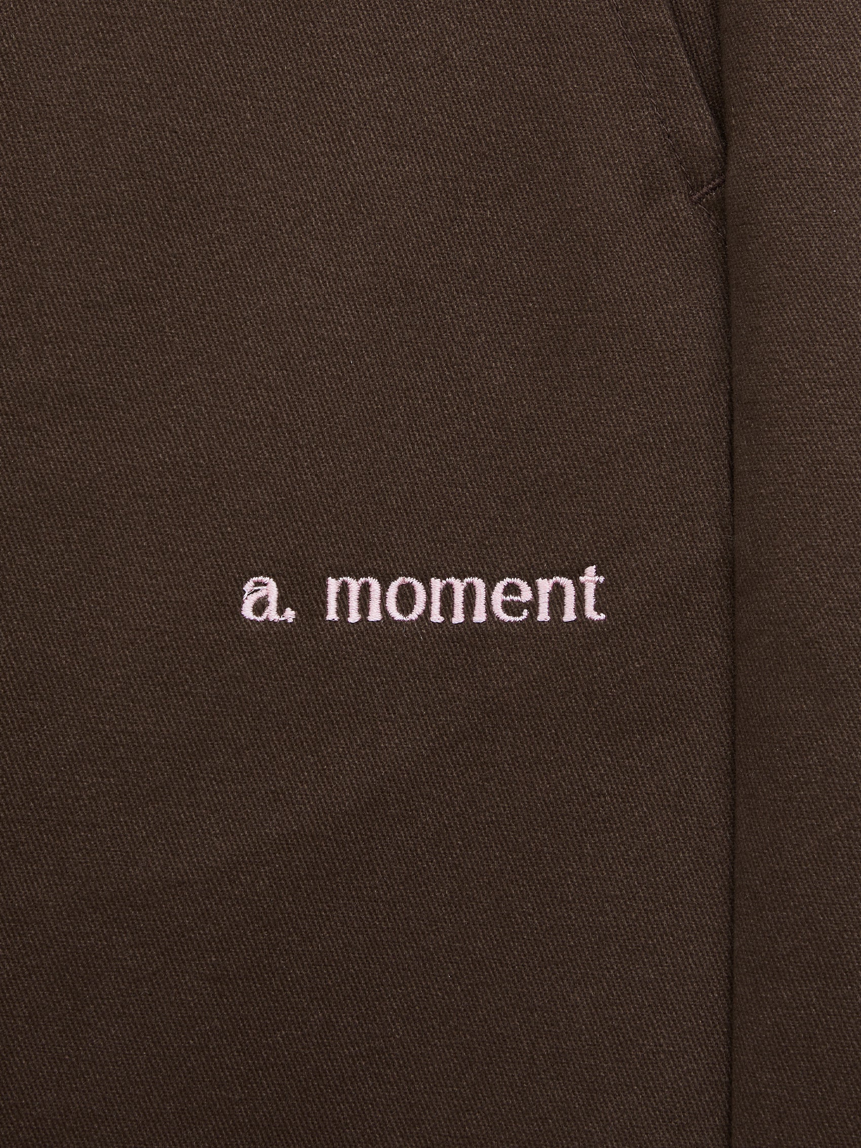 AIIZ (a.moment)Jorts