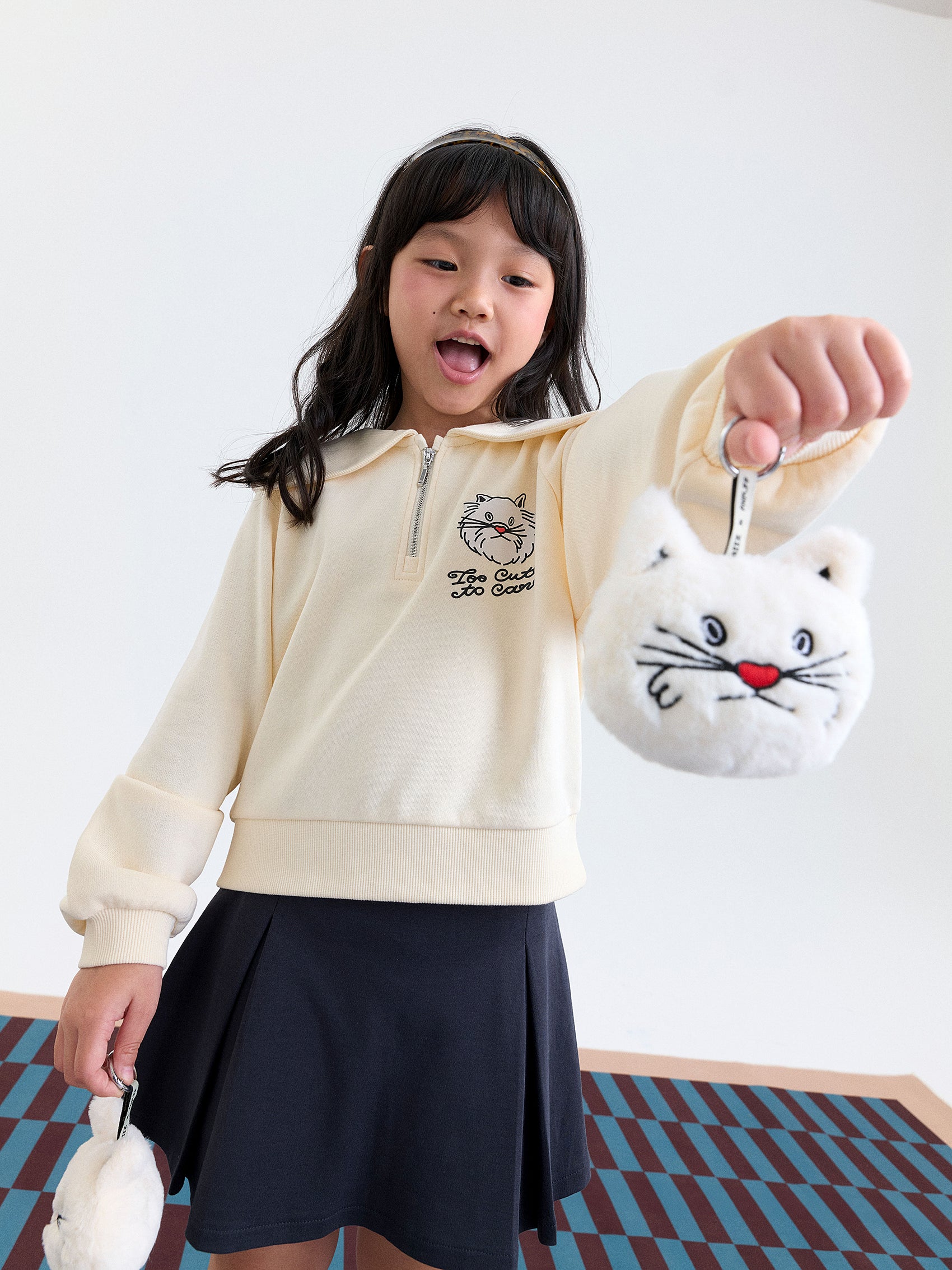 AIIZ Girl's Petite Cafe Collor Sweatshirt