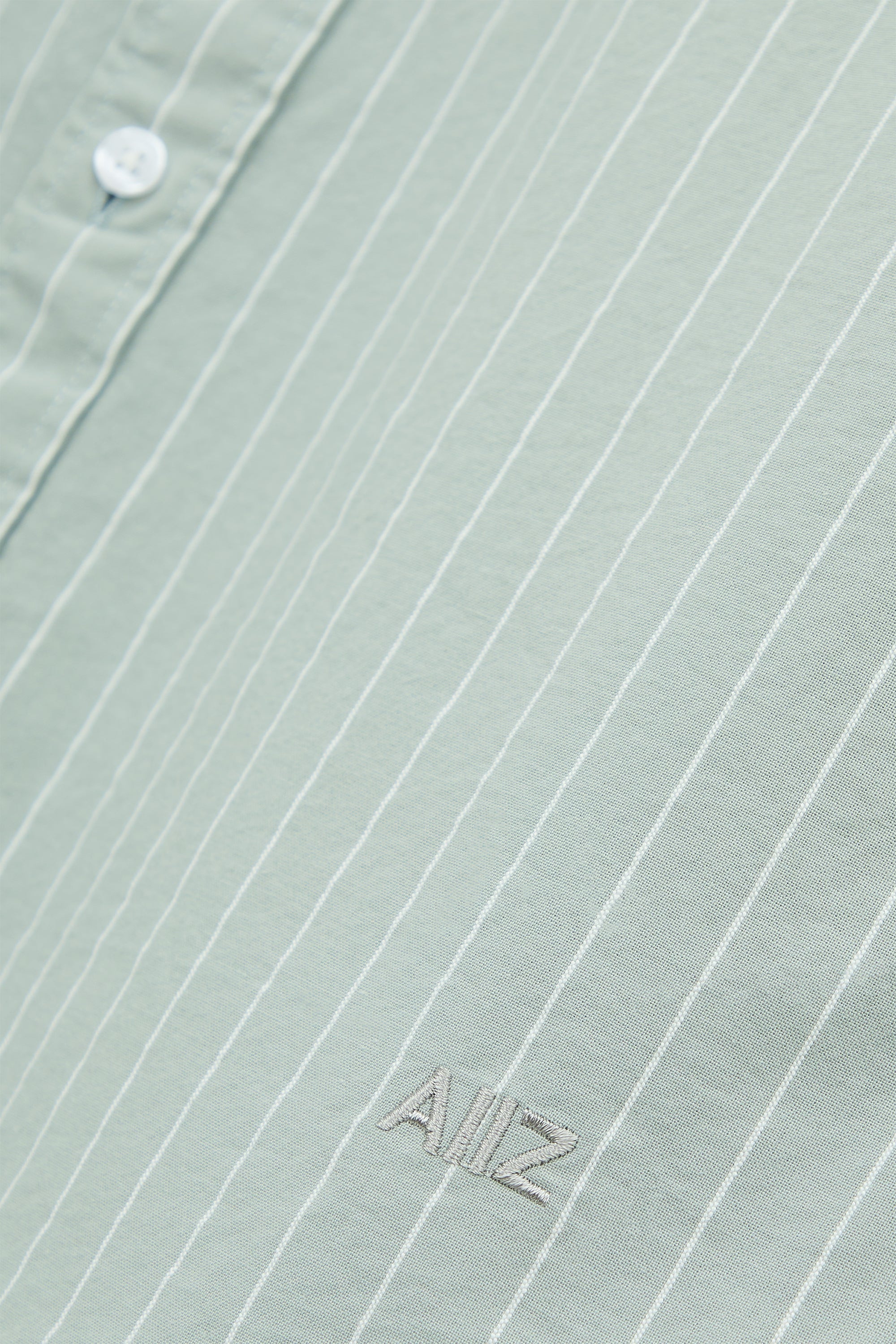 AIIZ Men’s Striped Short Sleeve Shirt