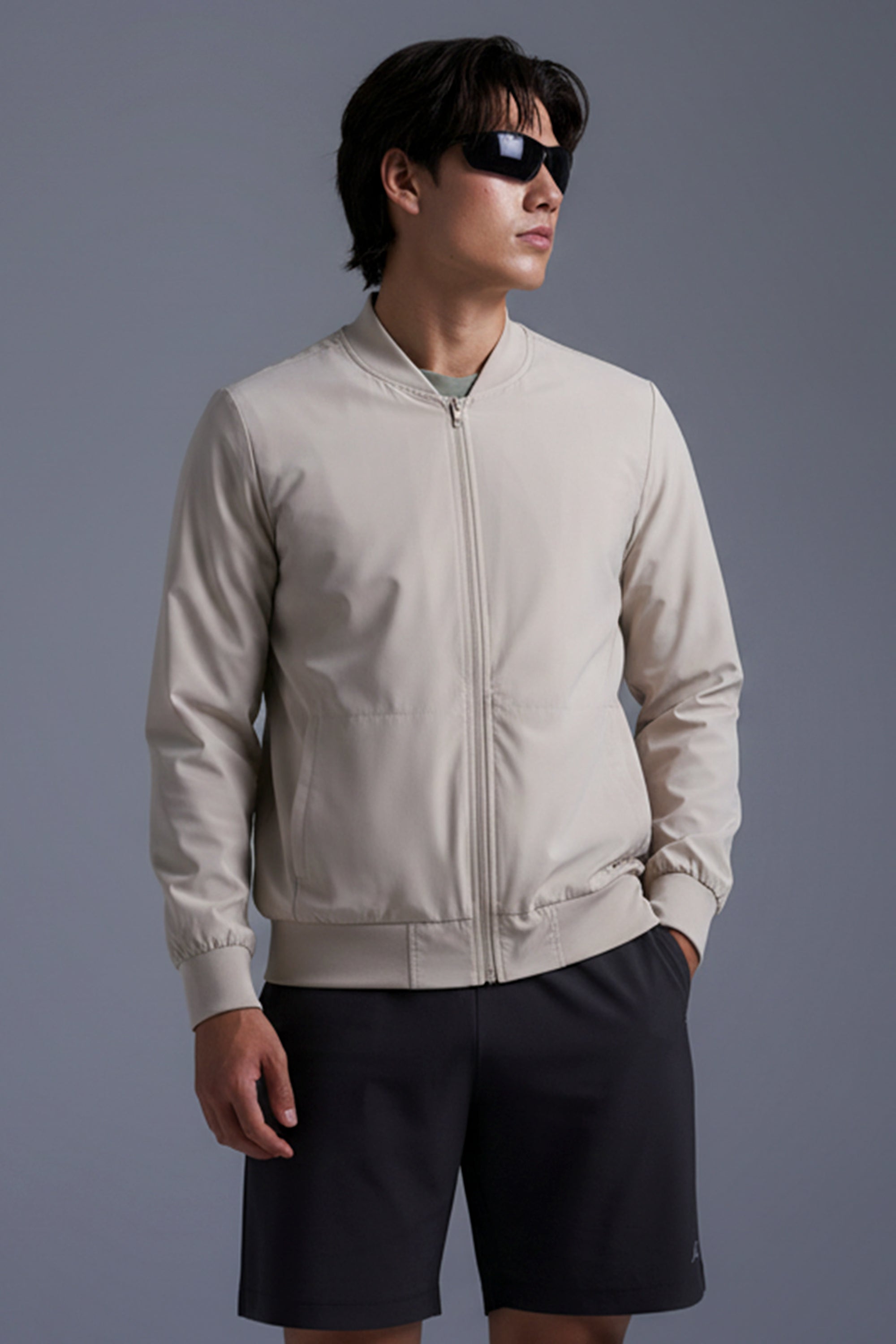 AIIZ Men's Lightweight Bomber Jacket (Beige / S)