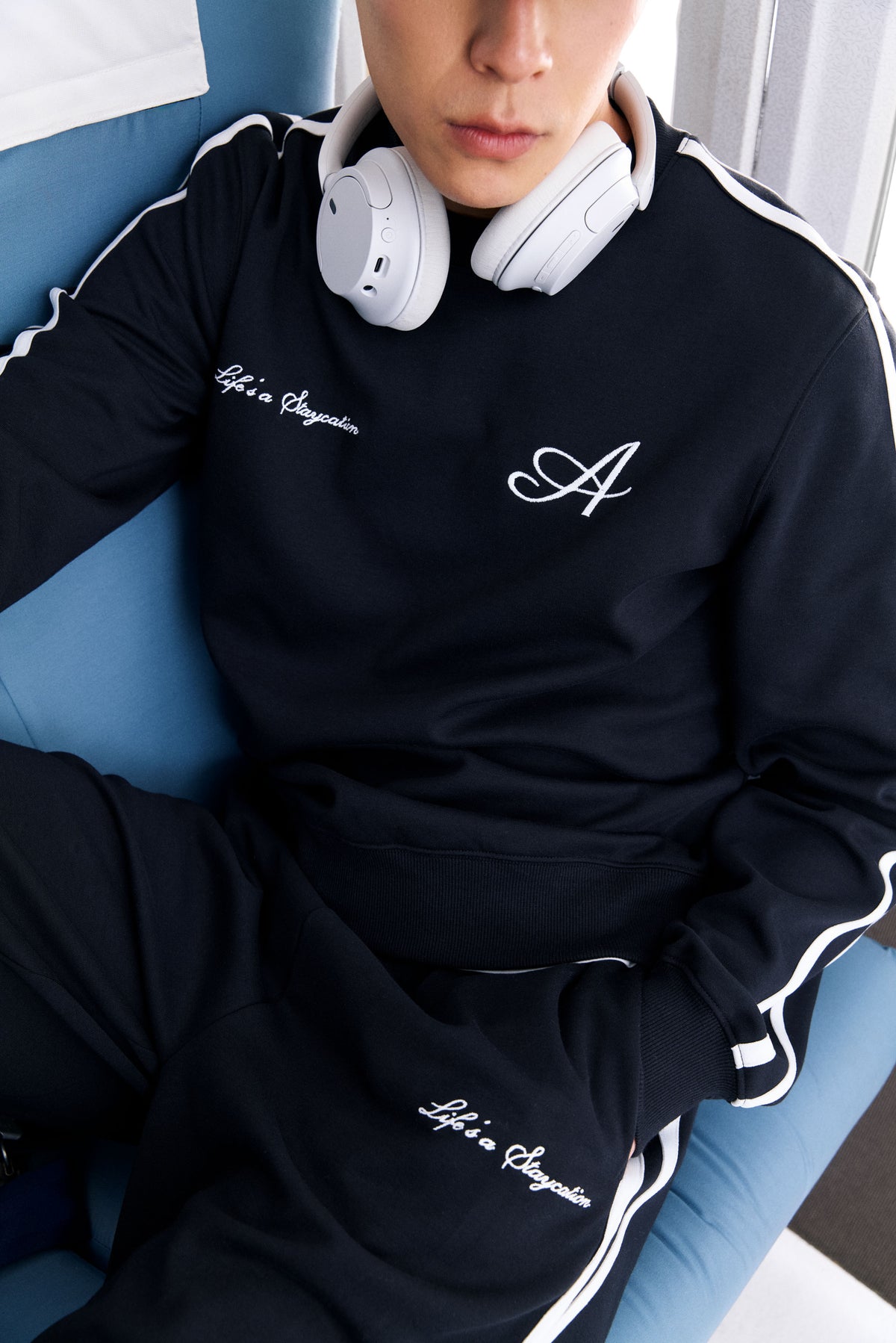 AIIZ Men's Embroidered Logo Sweatshirt
