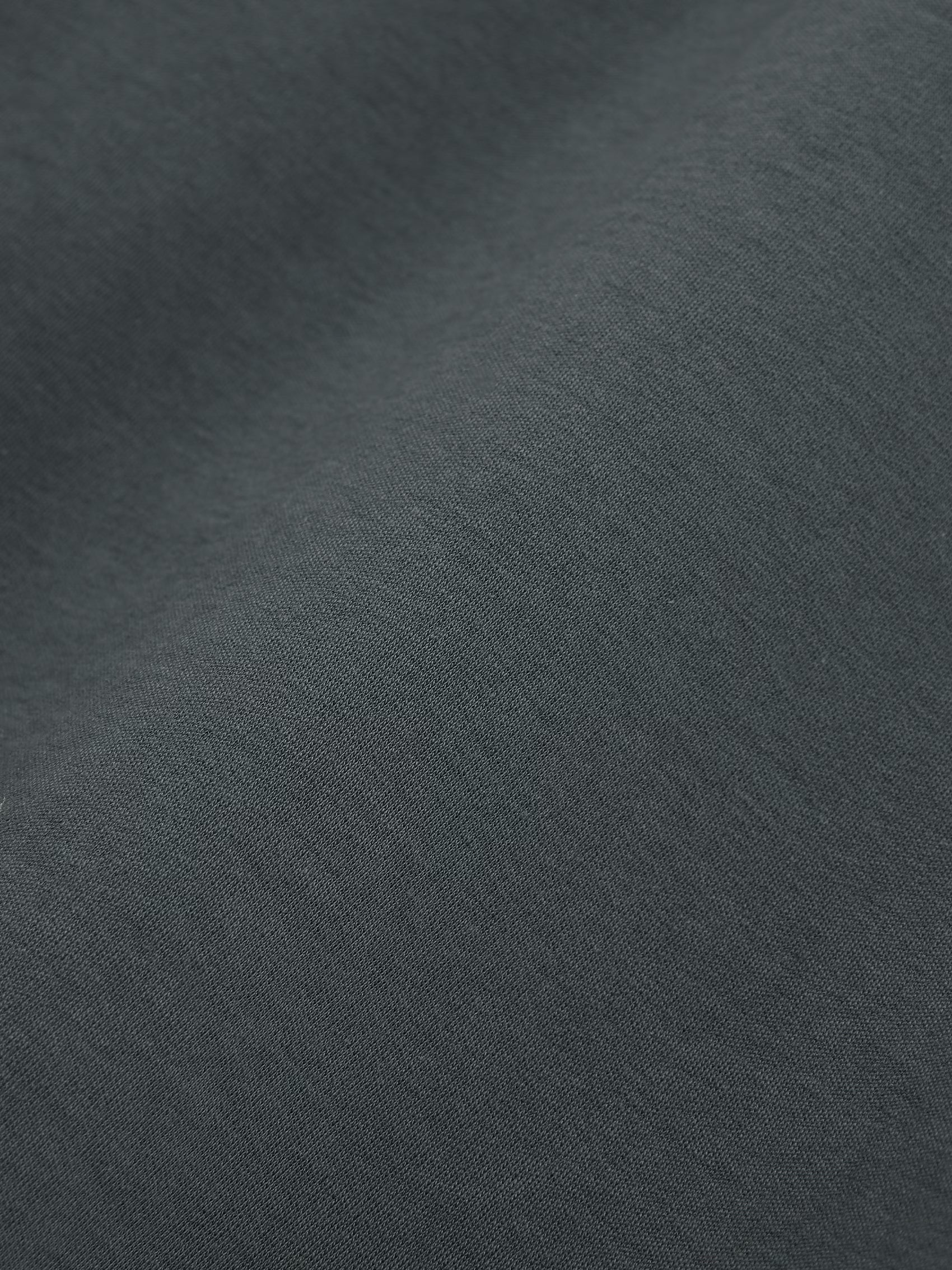 AIIZ Men's Relaxed Crew Neck T-Shirt