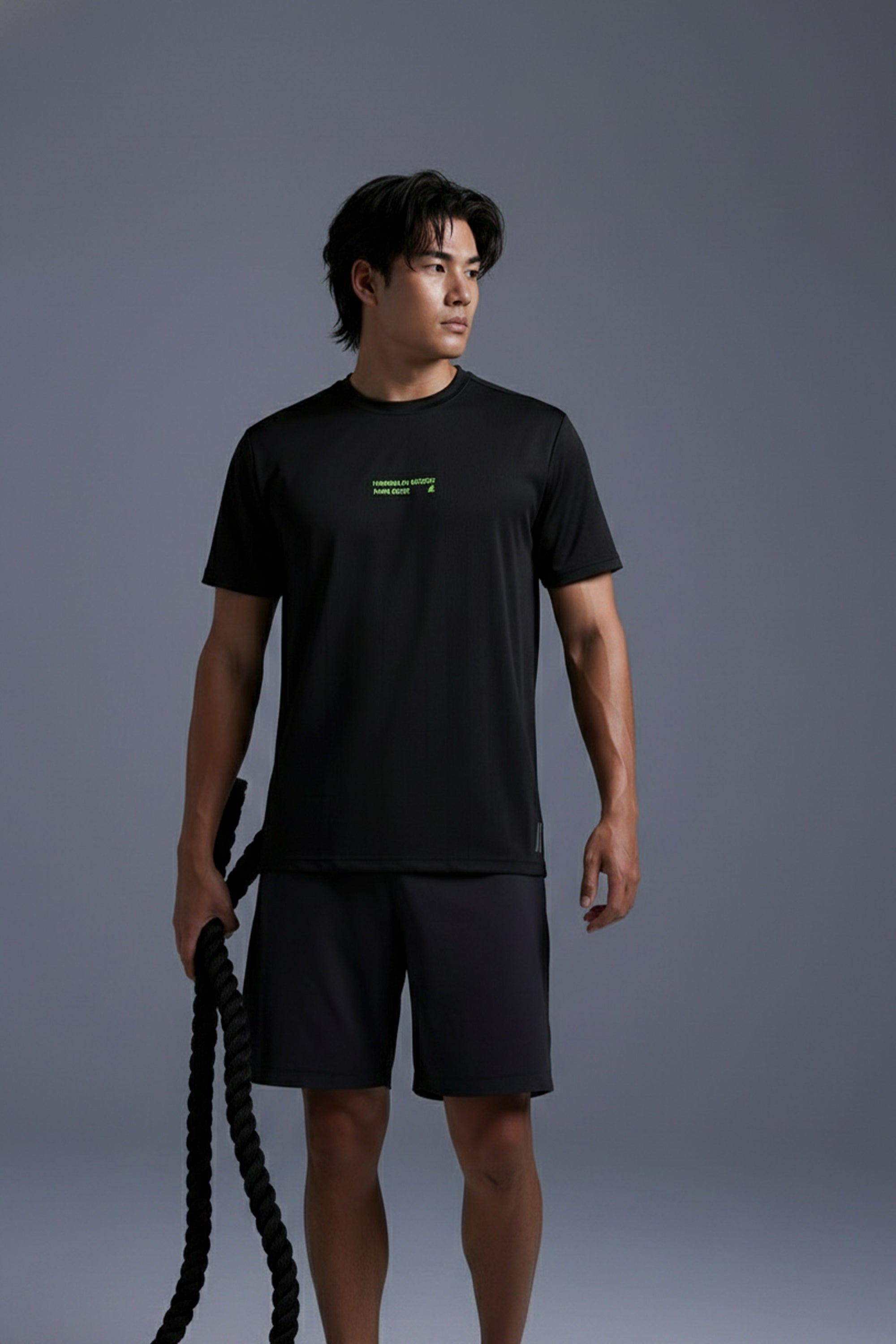 AIIZ Men's Graphic Active T-Shirt (Black / S)