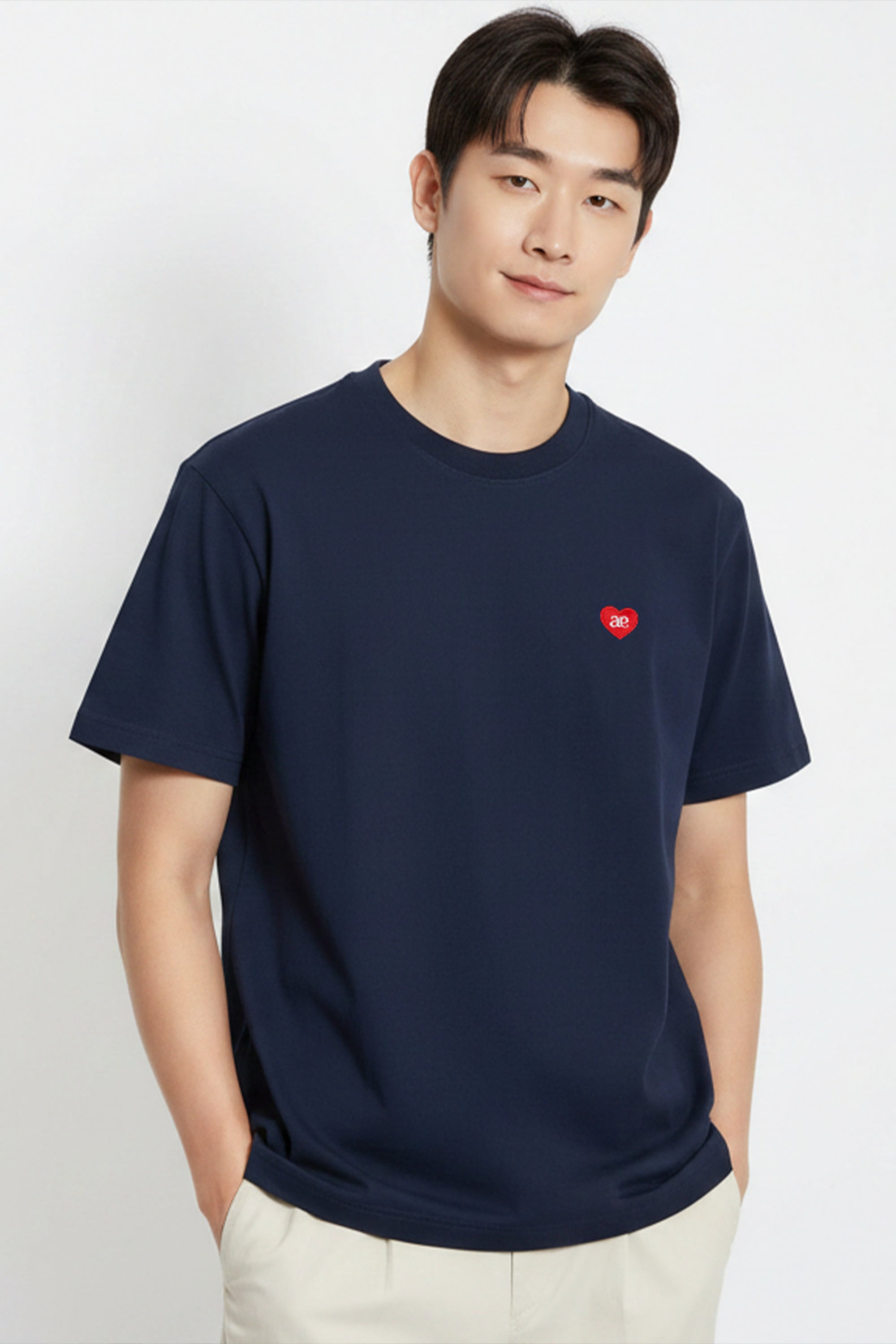 AIIZ Unisex Relaxed Crew Neck Graphic T-Shirt