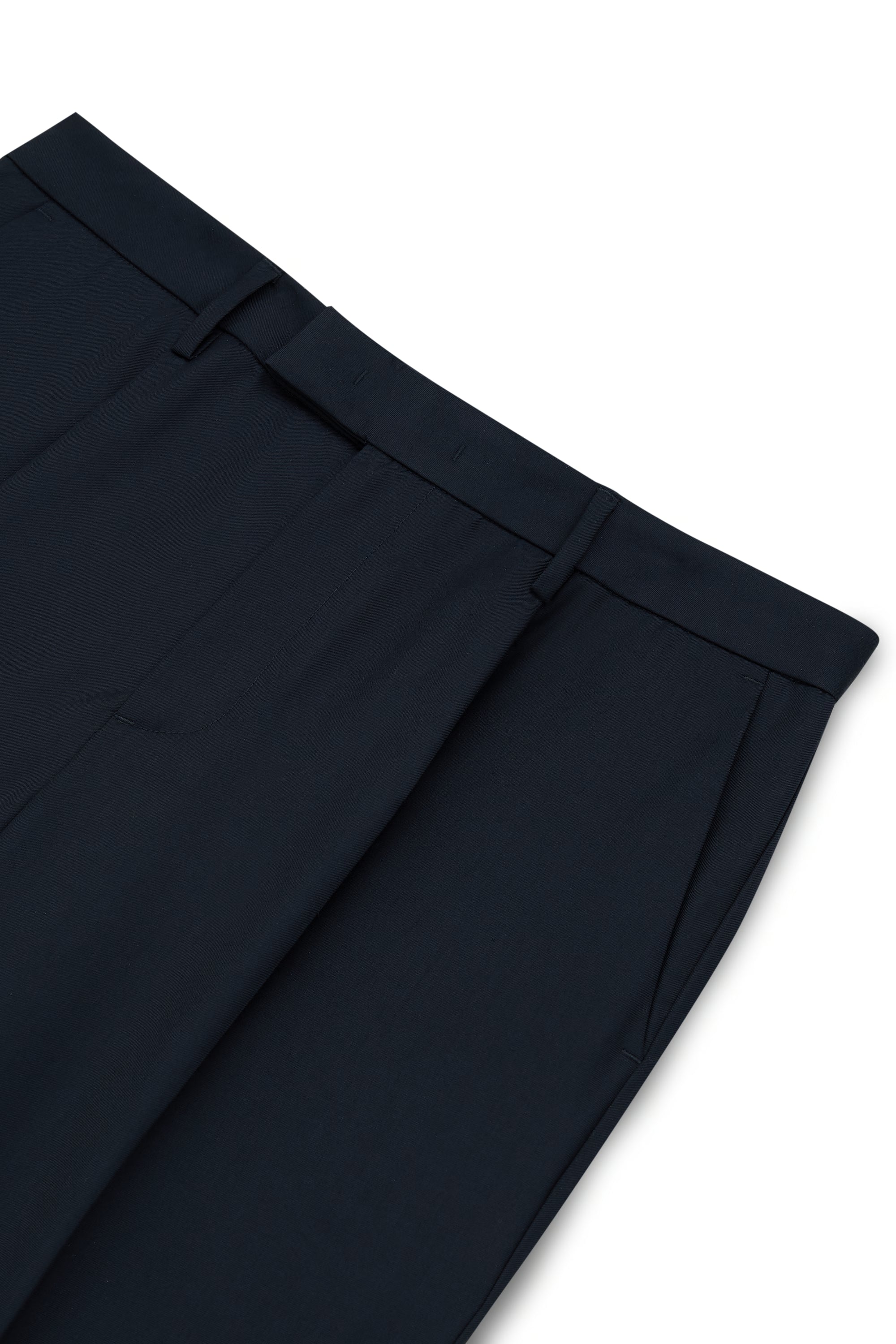 AIIZ Men's Relaxed Pleated Trousers