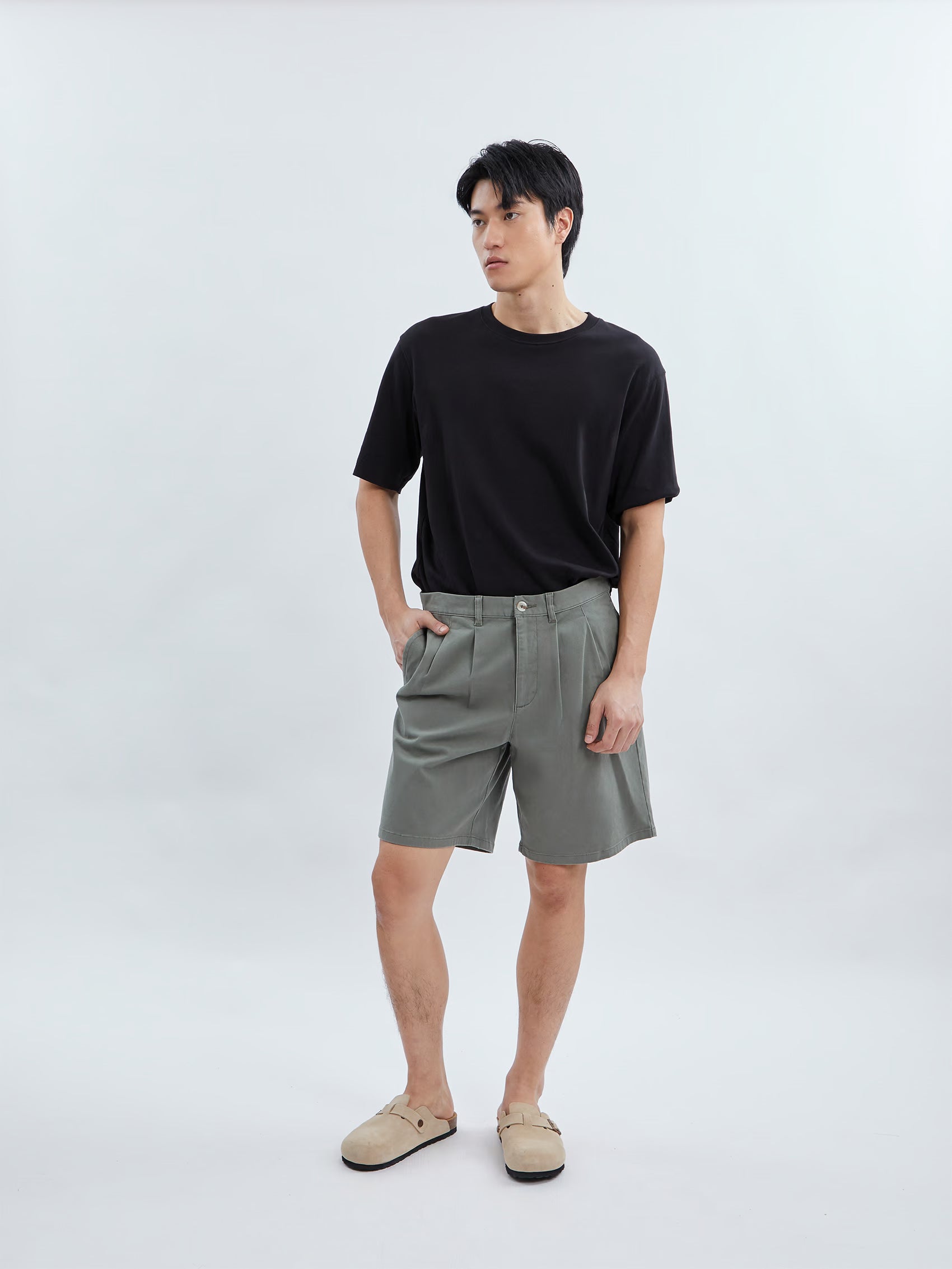 AIIZ Men's Bermuda Shorts (Olive / 30)