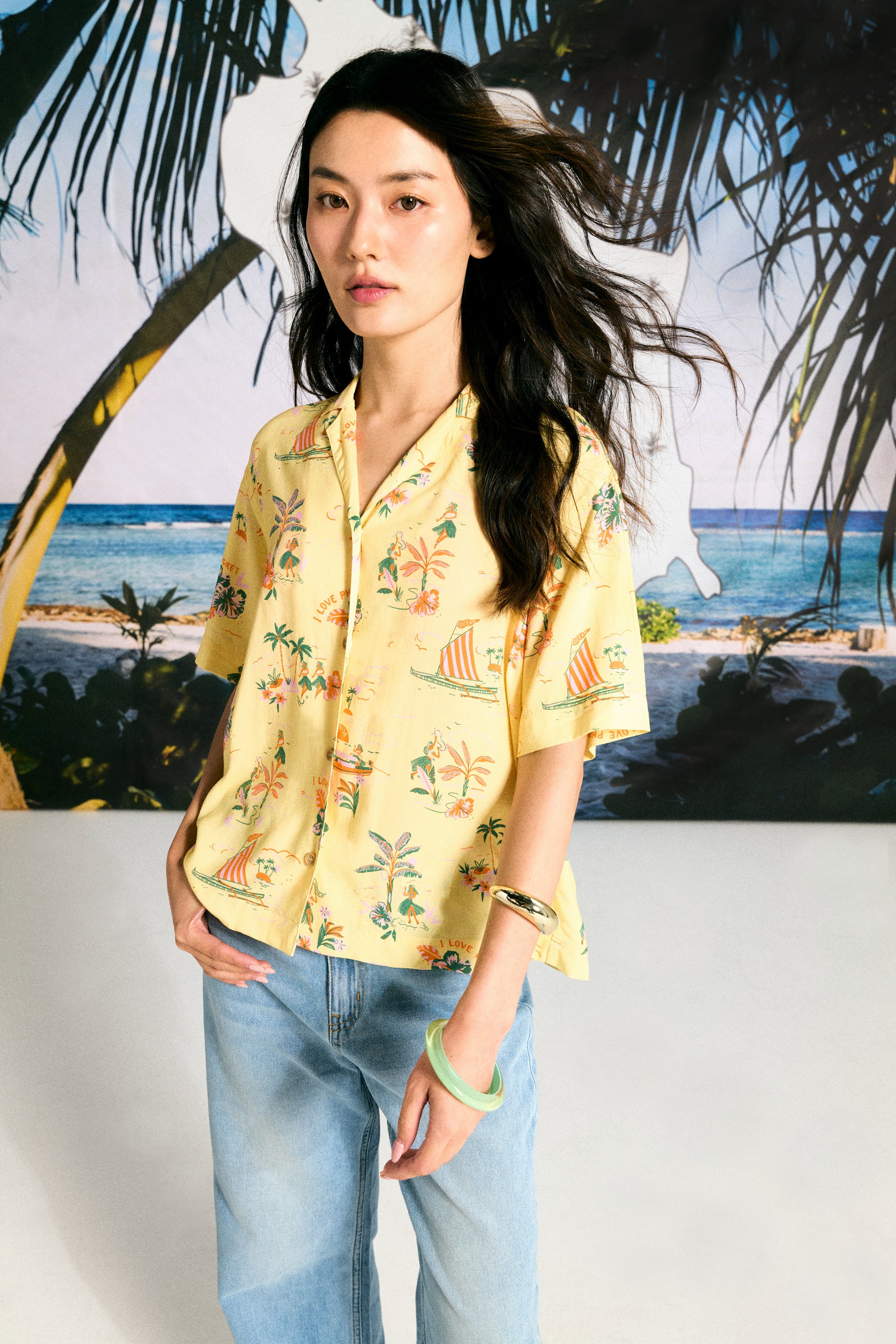 AIIZ Women’s Hawaiian Short-Sleeve Summer Print Shirt – 100% Rayon (Yellow / S)