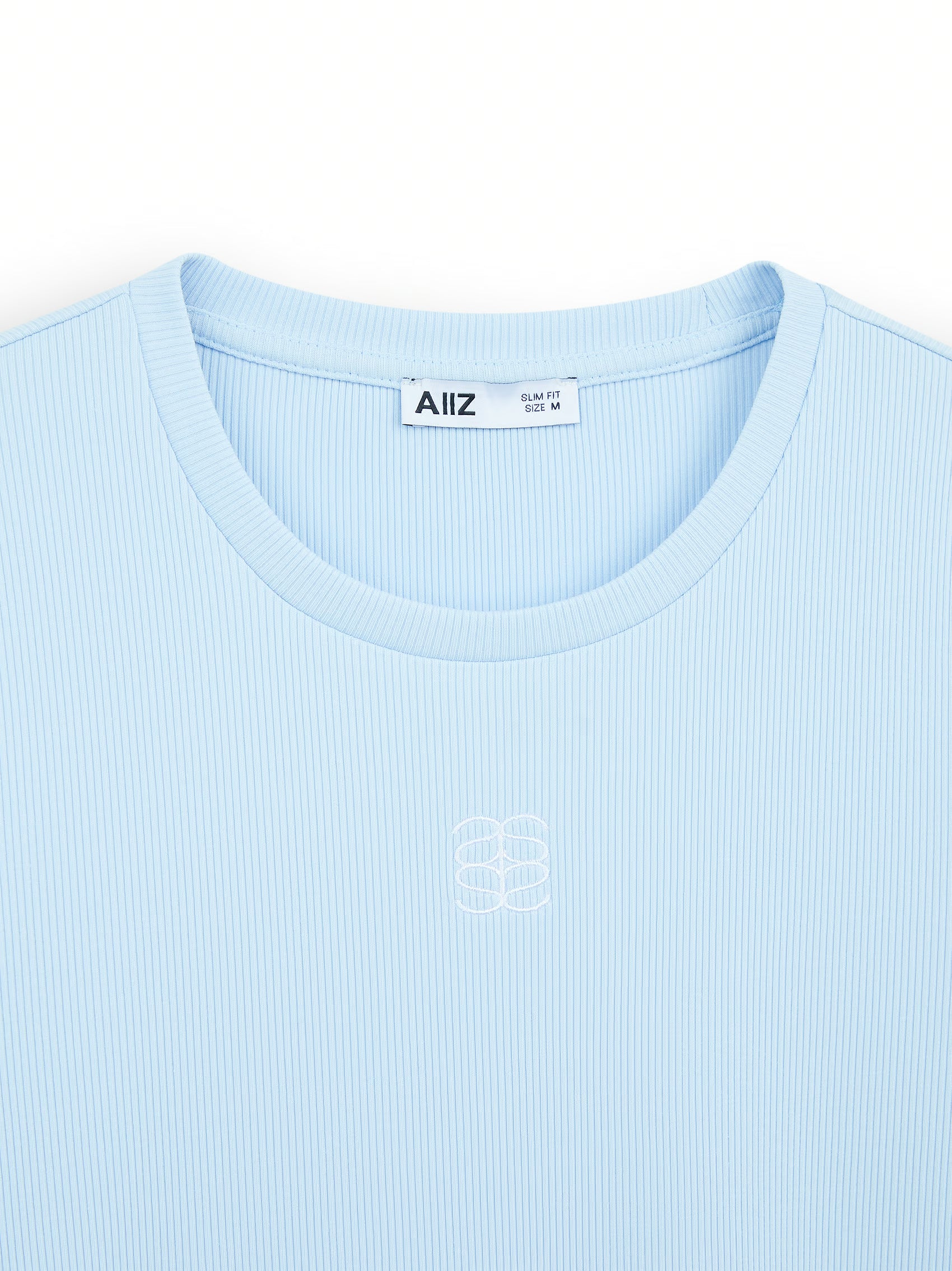 AIIZ Women's Fitted Crop T-Shirt