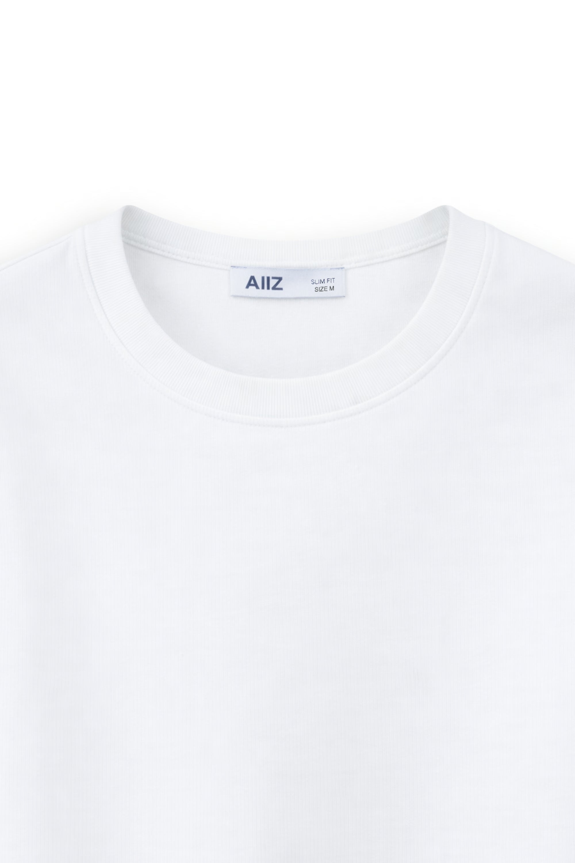 AIIZ Women's Fitted Crop T-Shirt